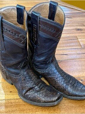 Cuadra Python Western Boots
